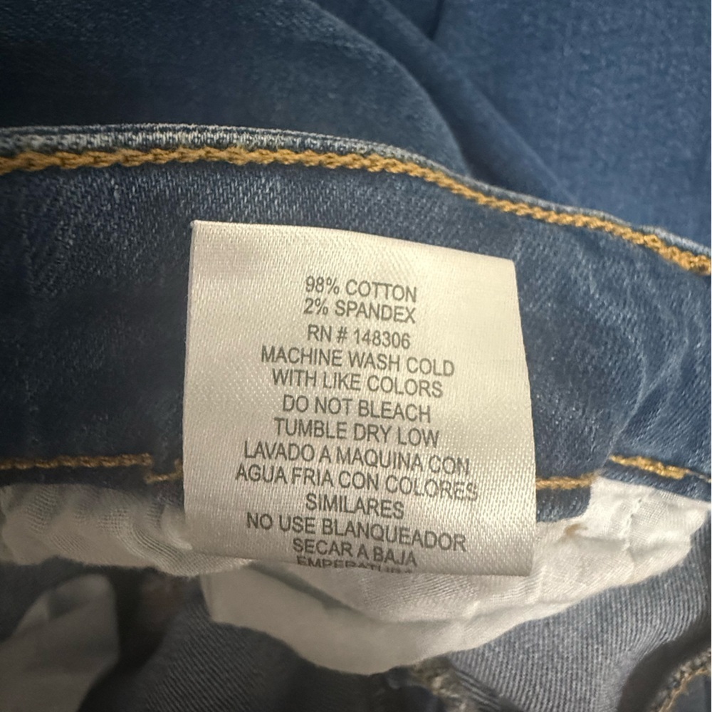 Blue Age Jeans - Picture 4 of 4
